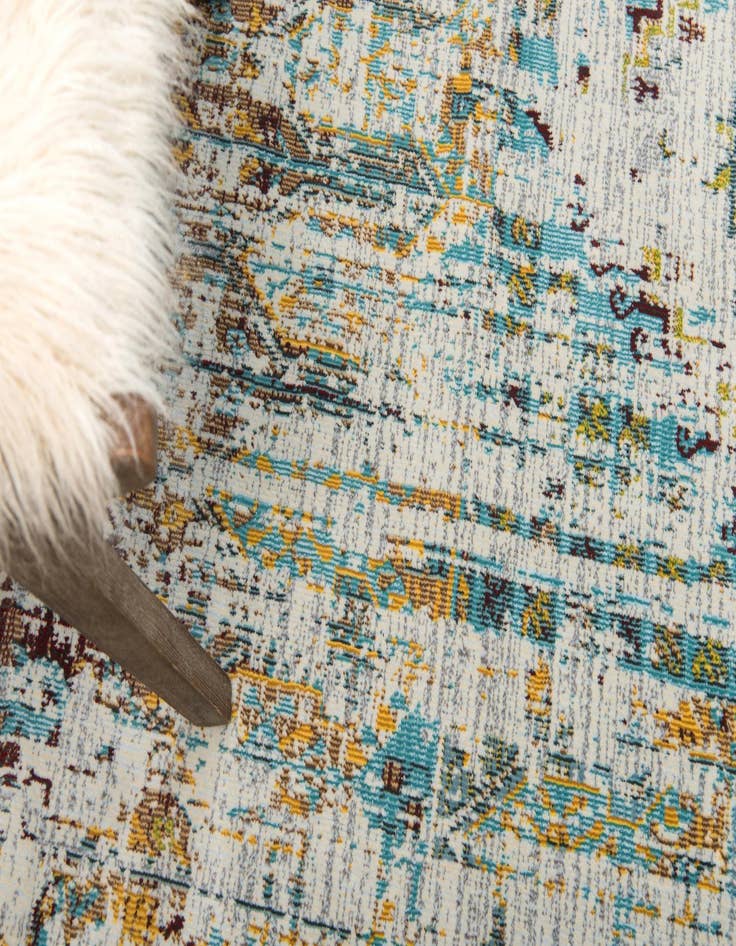 Detail image of  2' 2 x 6' Santiago Runner Rug