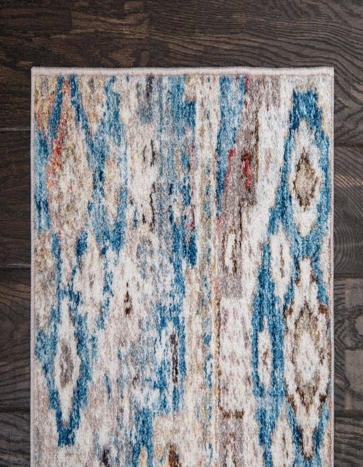 Detail image of  2' 7 x 8' 2 Vega Runner Rug