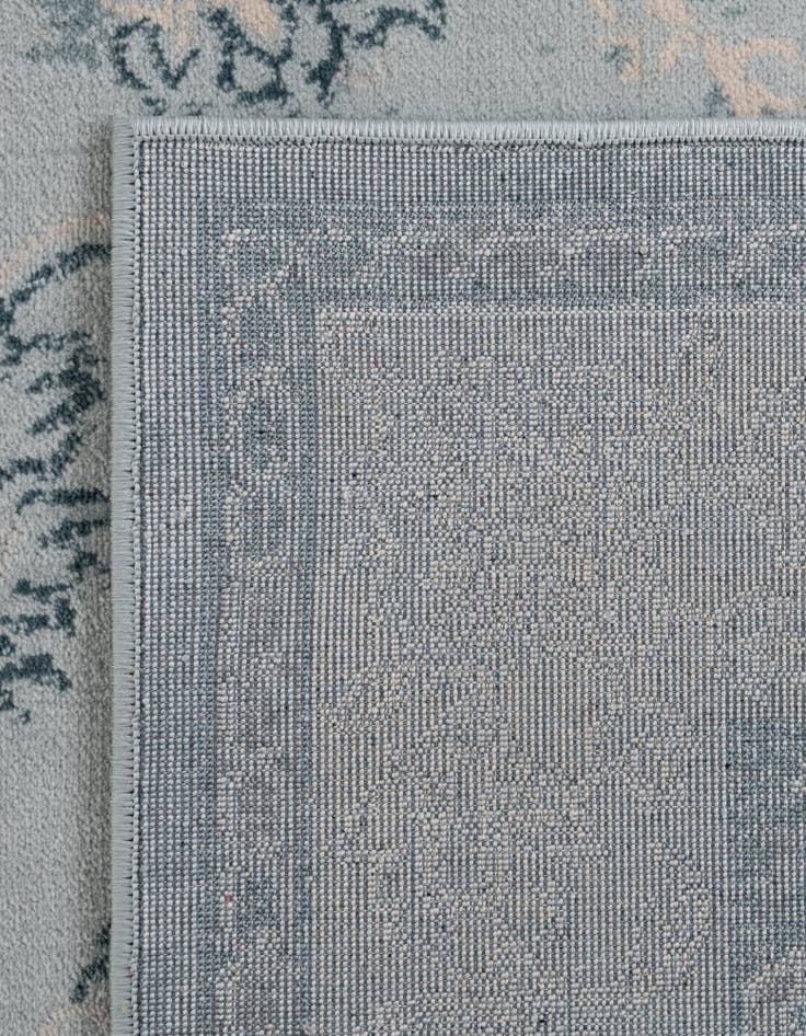 Detail image of  2' 7 x 10' Victoria Runner Rug