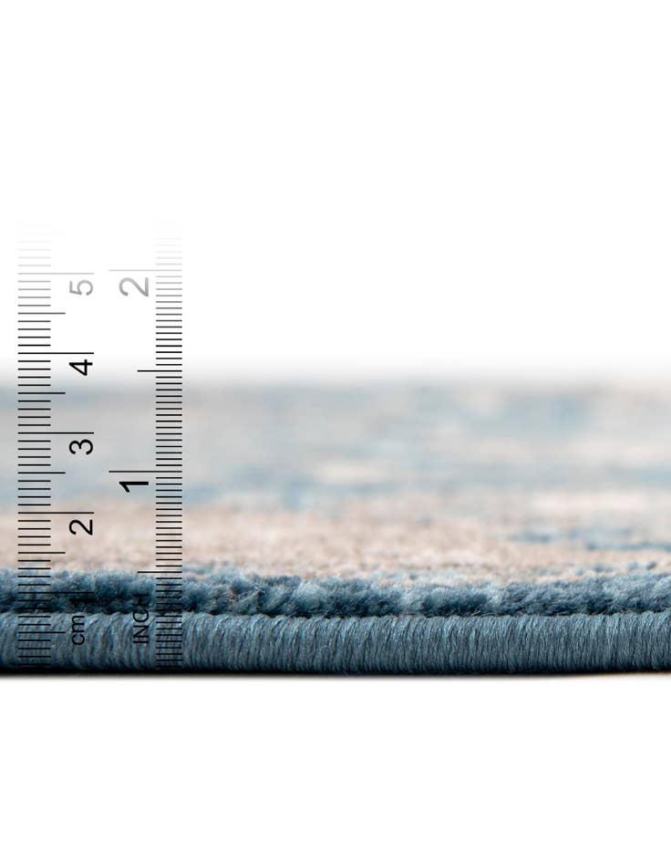 Detail image of  2' 7 x 10' Viola Runner Rug