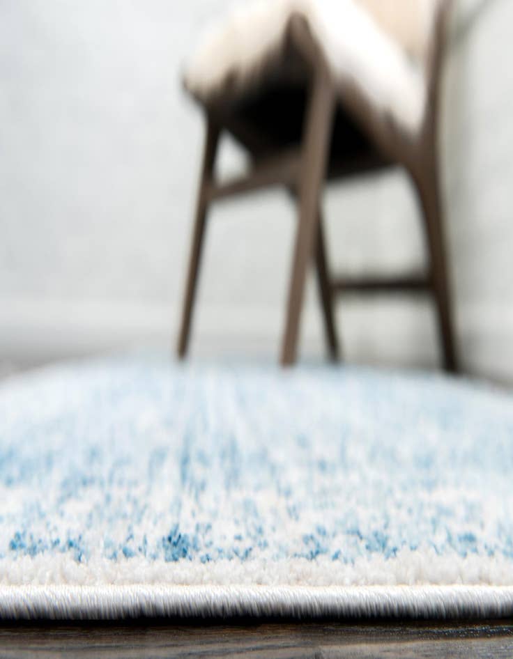 Detail image of  2' 7 x 8' 2 Williamsburg Runner Rug