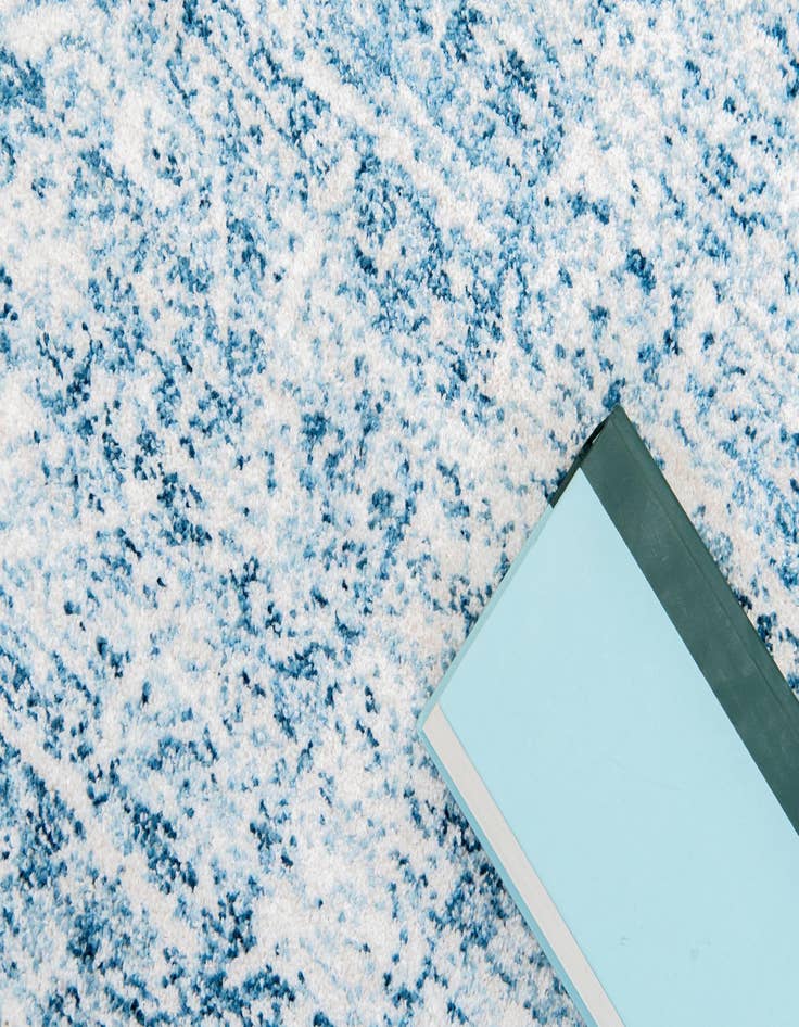 Detail image of  2' 7 x 8' 2 Williamsburg Runner Rug