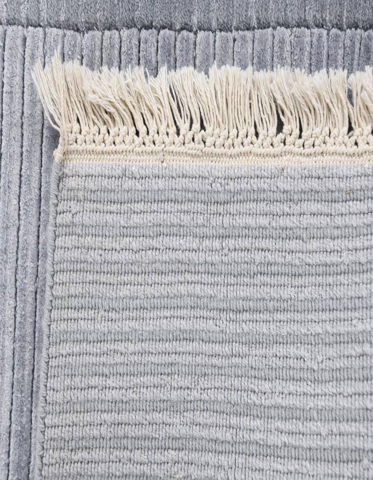 Detail image of  2' 7 x 2' 8  Hand Knotted Darya Wool Square Rug