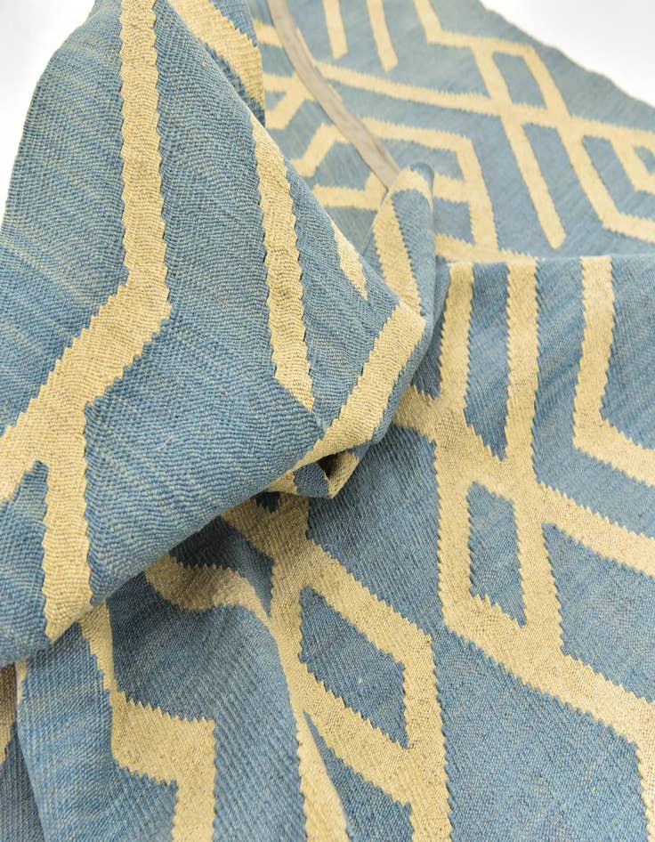 Detail image of  5' 3 x 6' 5  Hand Woven Kilim Modern Wool Square Rug