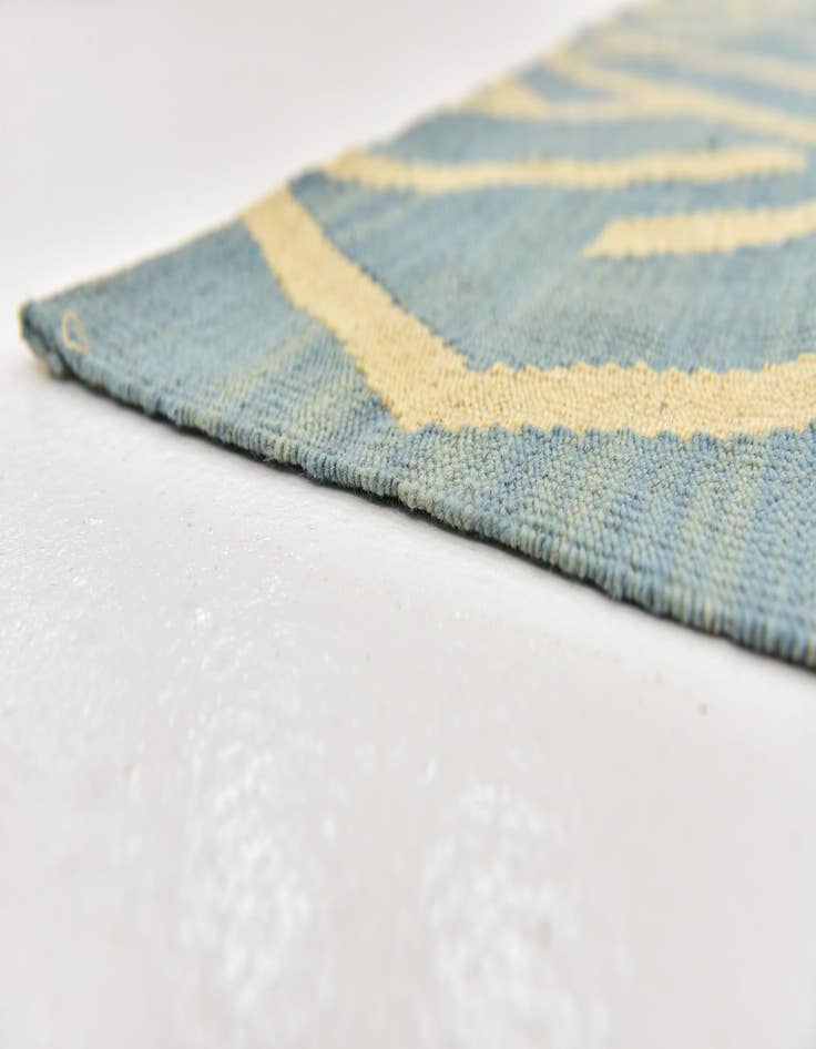 Detail image of  5' 3 x 6' 5  Hand Woven Kilim Modern Wool Square Rug