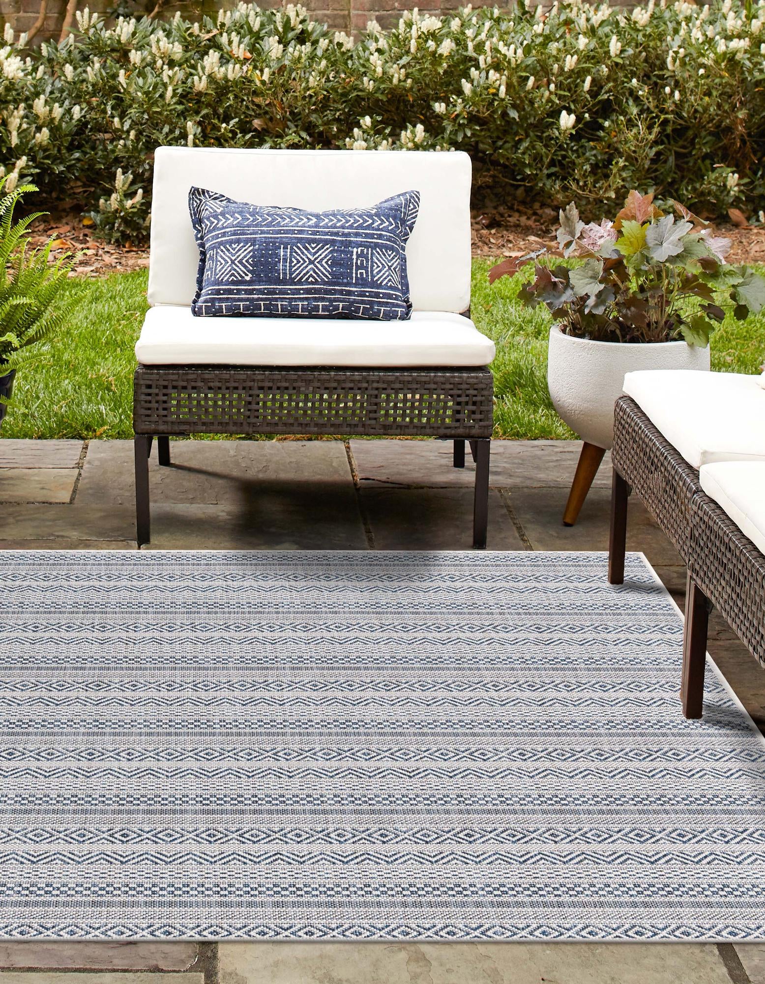 Light Blue 7' 10 x 7' 10 Ribbon Indoor / Outdoor Square Rug | Rugs.com