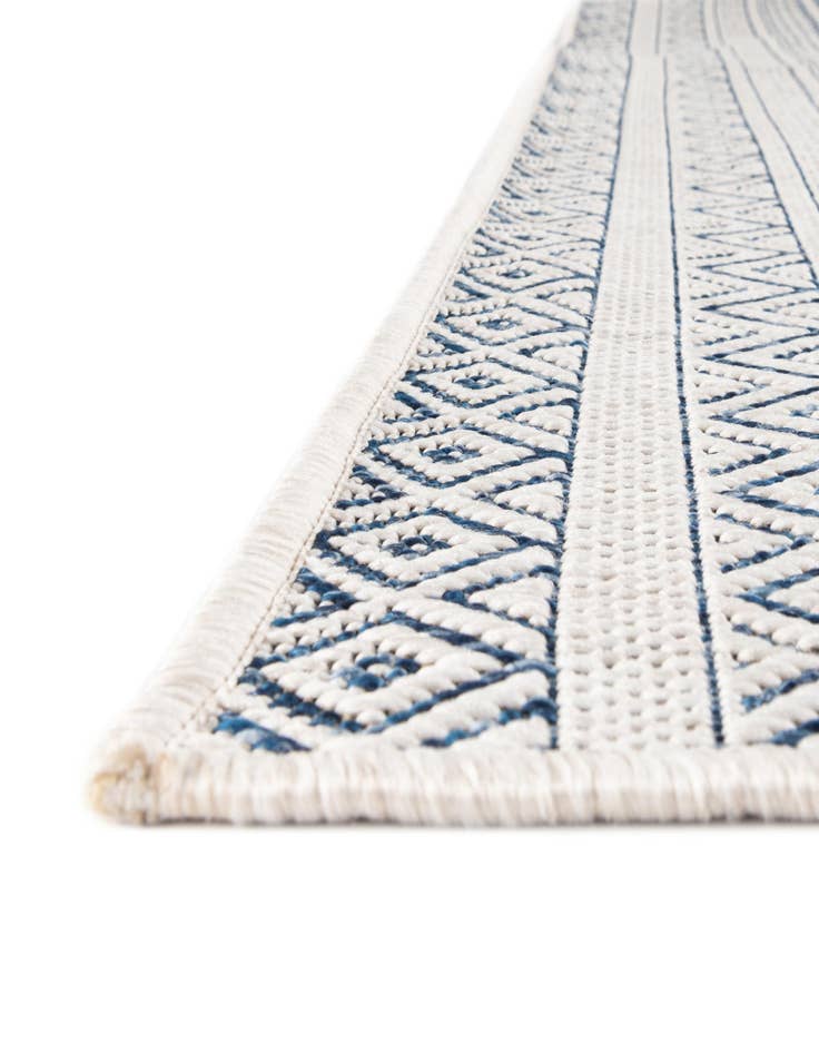 Detail image of  5' 3 x 5' 3  Washable Ribbon Indoor / Outdoor Square Rug