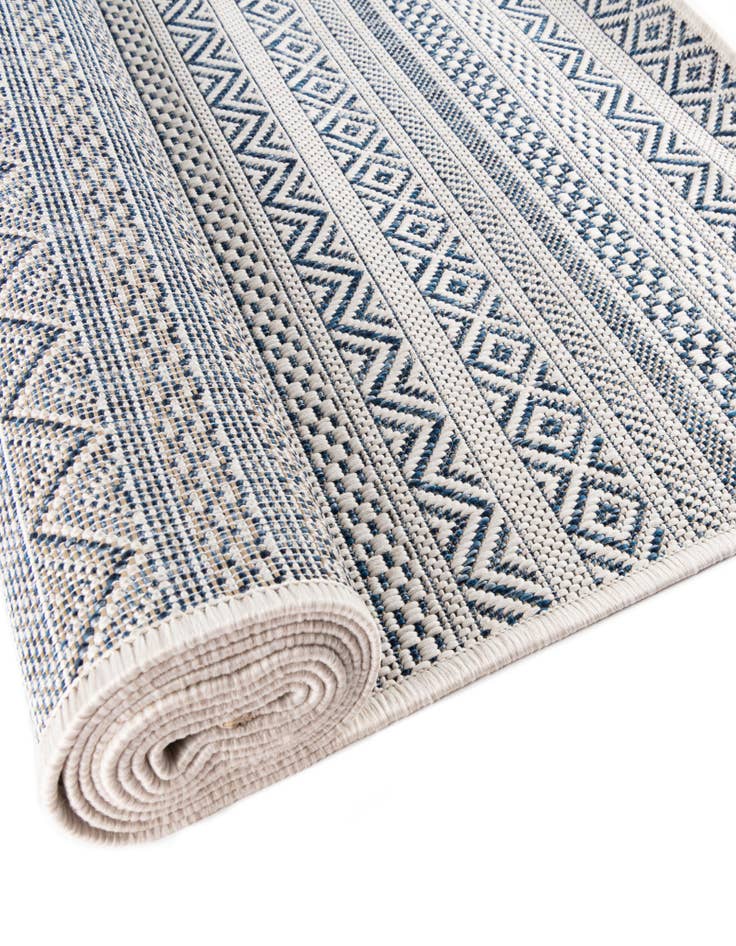 Detail image of  5' 3 x 5' 3  Washable Ribbon Indoor / Outdoor Square Rug
