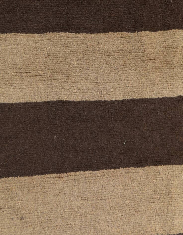 Detail image of  5' 5 x 7' 9  Hand Knotted Modern Ziegler Rug