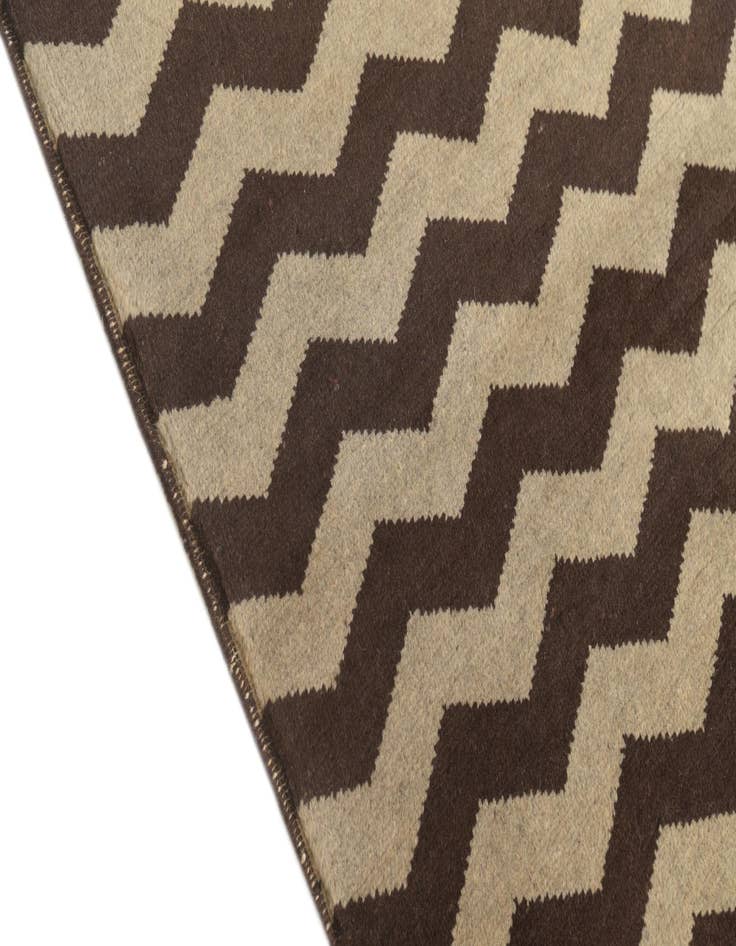 Detail image of  5' x 6' 4  Hand Knotted Modern Ziegler Rug