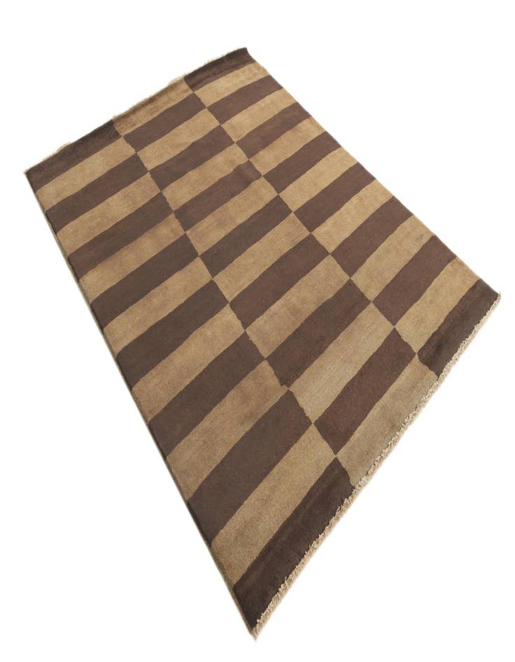 Detail image of  5' 1 x 6' 6  Hand Knotted Modern Ziegler Rug