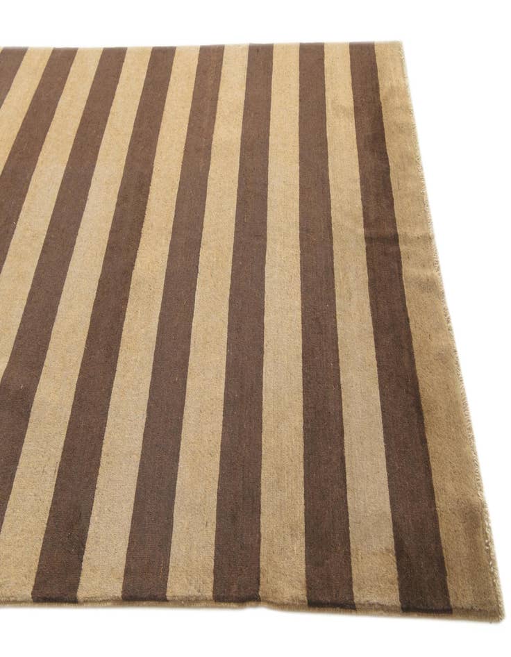 Detail image of  5' 4 x 7' 7  Hand Knotted Modern Ziegler Rug