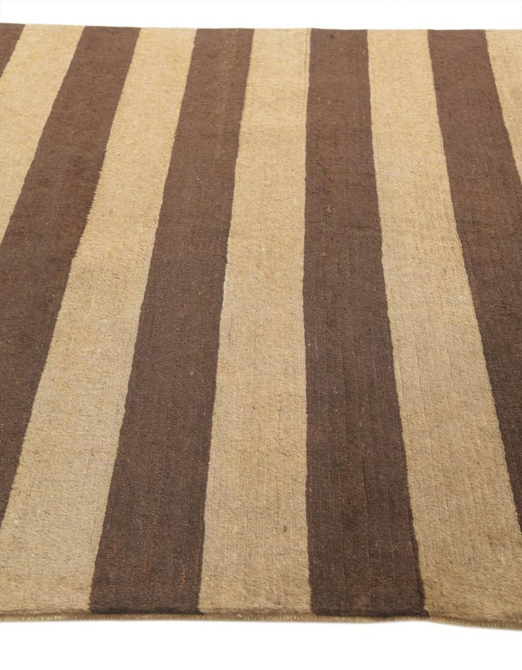 Detail image of  5' 4 x 7' 7  Hand Knotted Modern Ziegler Rug