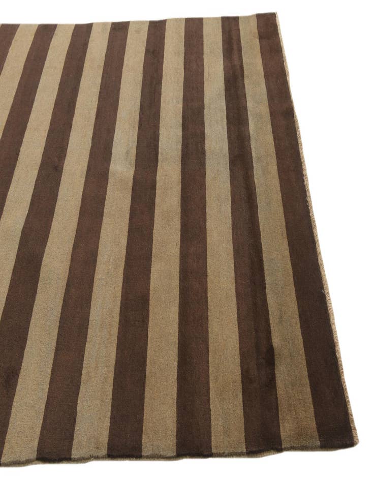 Detail image of 5' 6 x 8' Hand Knotted Modern Ziegler Rug