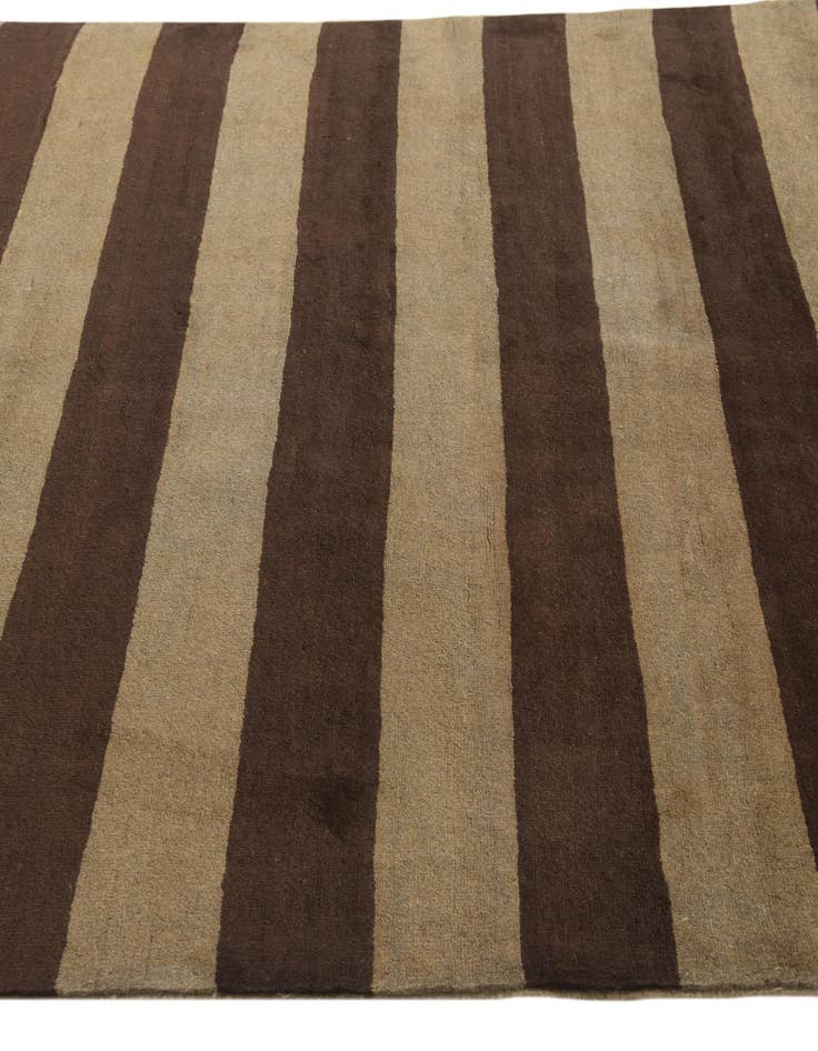 Detail image of 5' 6 x 8' Hand Knotted Modern Ziegler Rug