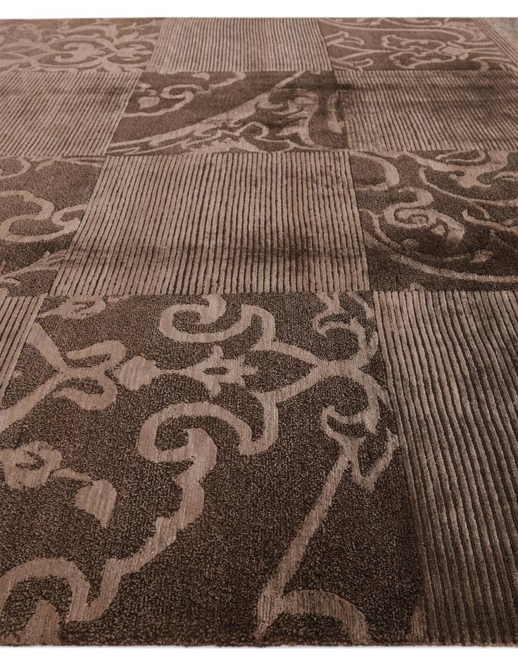 Detail image of  6' 8 x 10'  Hand Knotted Darya Wool Rug