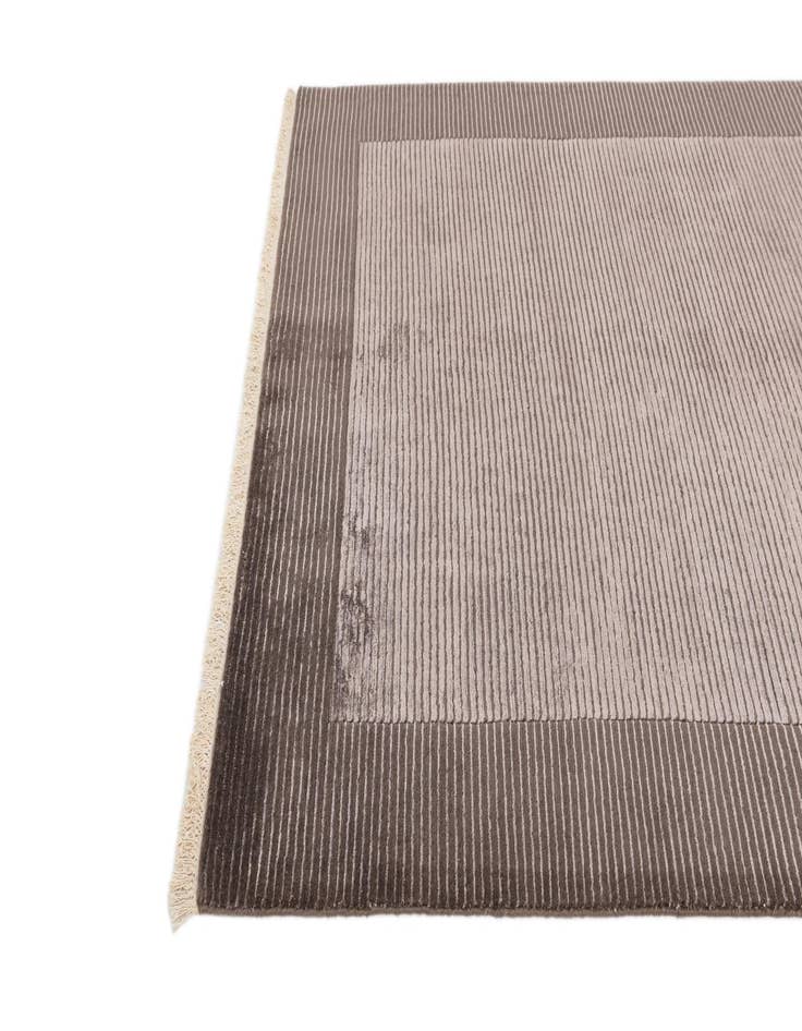 Detail image of  5' 8 x 8'  Hand Knotted Darya Wool Rug