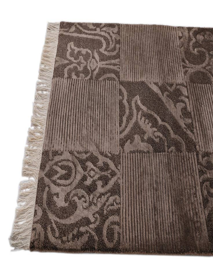 Detail image of  2' 8 x 9' 11  Hand Knotted Darya Wool Runner Rug
