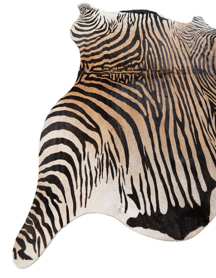 Detail image of  6' 6 x 6' 9 Cowhide Leather Freeform Rug