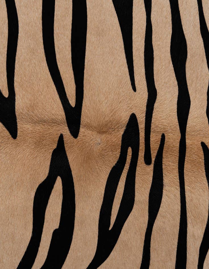 Detail image of  5' 7 x 6' 8 Cowhide Freeform Rug