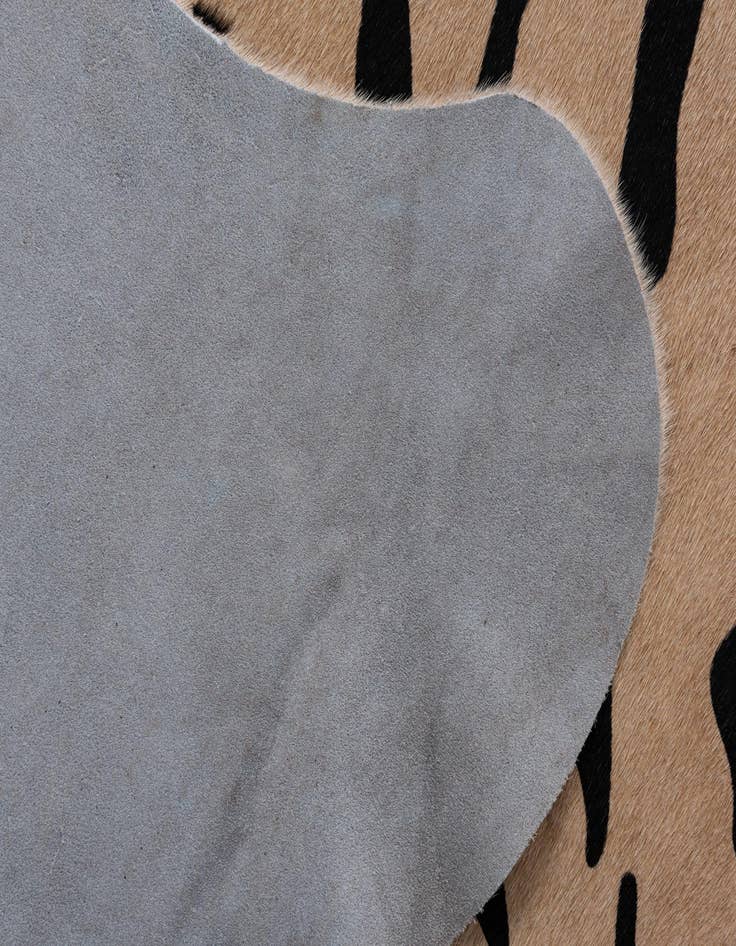 Detail image of  5' 7 x 6' 8 Cowhide Freeform Rug