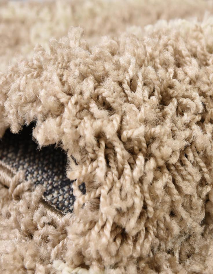 Detail image of  7' 10 x 10' Lattice Shag Oval Rug