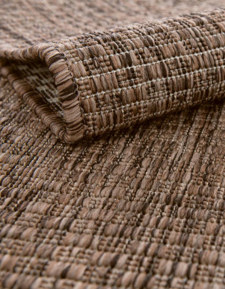 Detail image of  4' 1 x 6' 1  Washable Solid Indoor / Outdoor Oval Rug