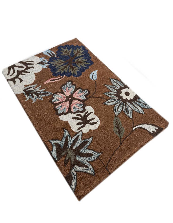 Detail image of  4' x 5' 10 Agra Rug