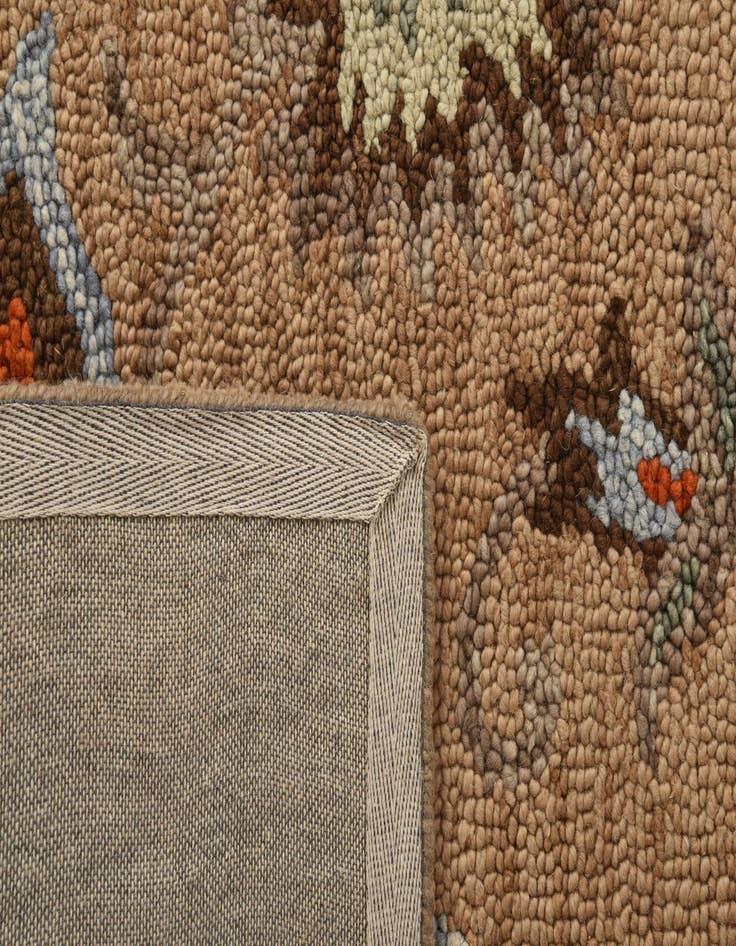 Detail image of  8' x 10' Agra Rug