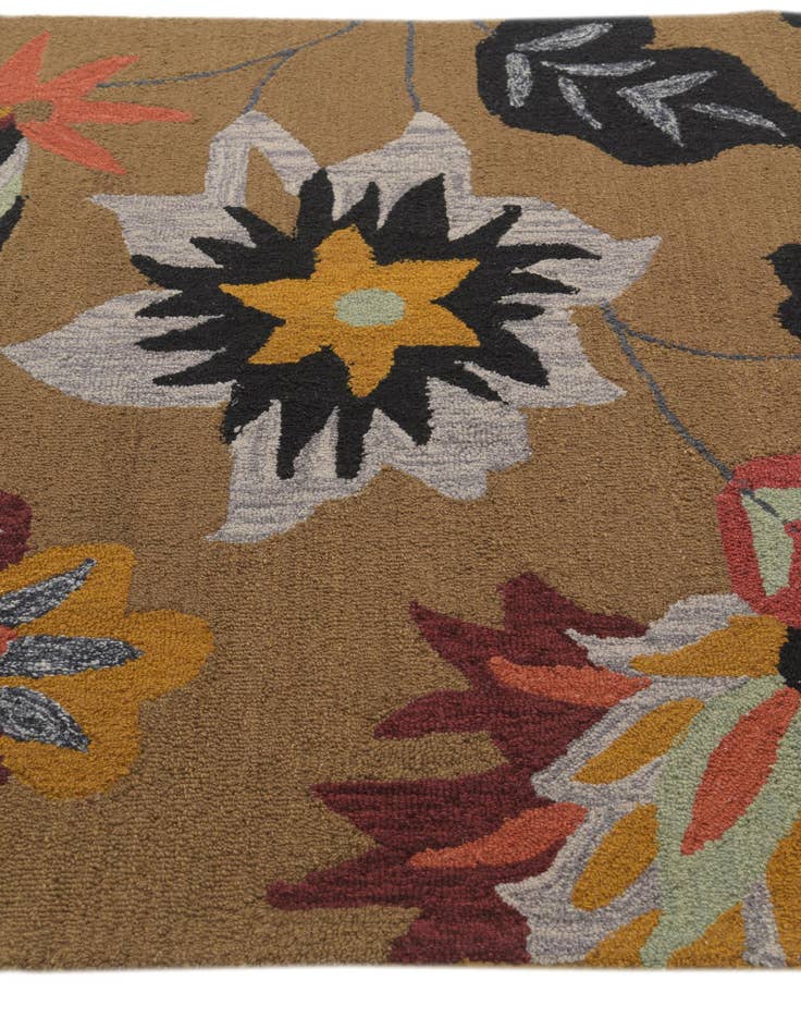 Detail image of  5' 1 x 8' 1 Agra Wool Rug