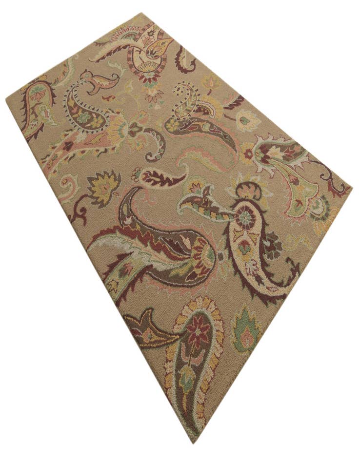 Detail image of  5' x 8' Agra Wool Rug