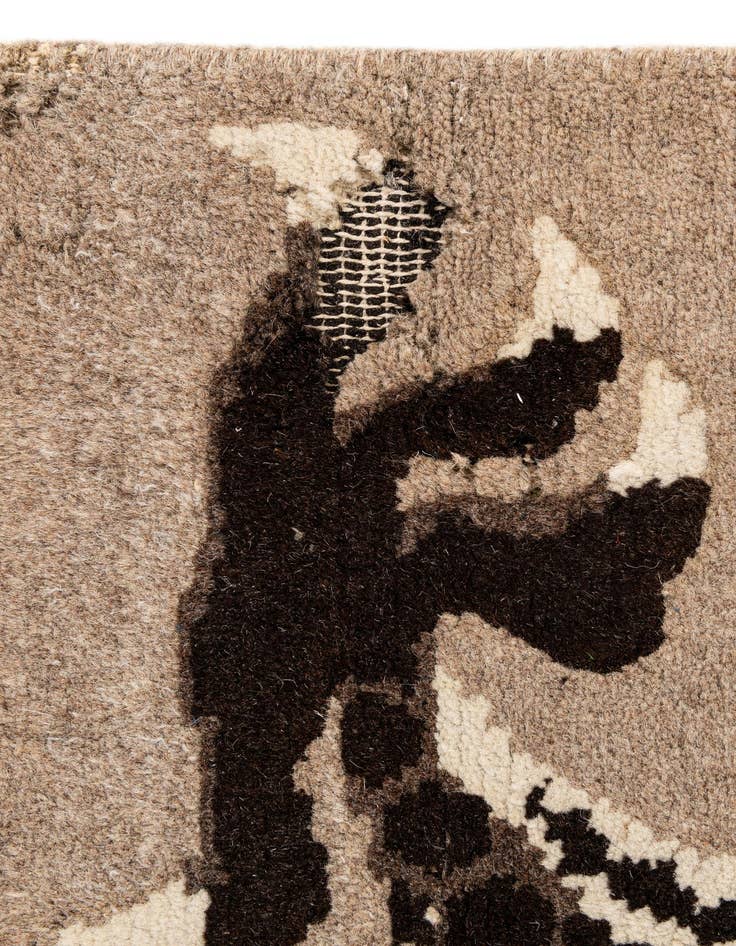Detail image of  3' 1 x 5' 7  Hand Knotted Carved Pekin Oriental Wool Rug
