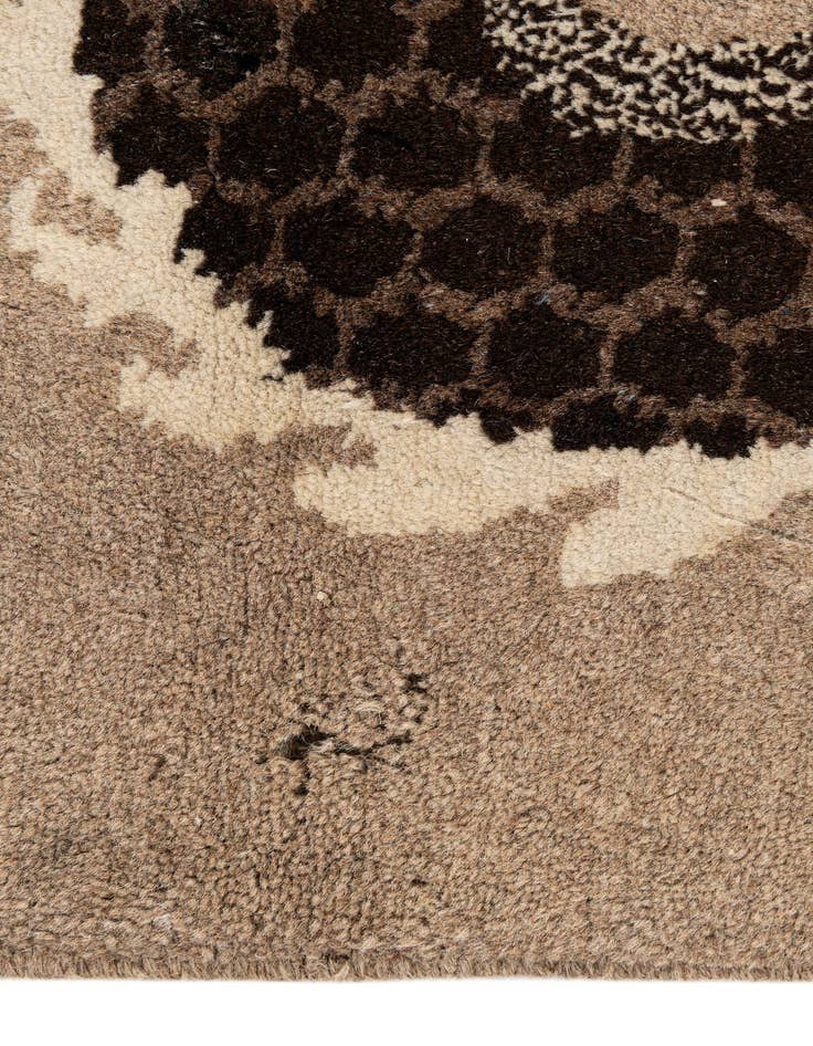 Detail image of  3' 1 x 5' 7  Hand Knotted Carved Pekin Oriental Wool Rug