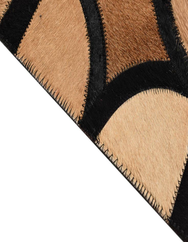 Detail image of  5' x 7' 10 Cowhide Rug