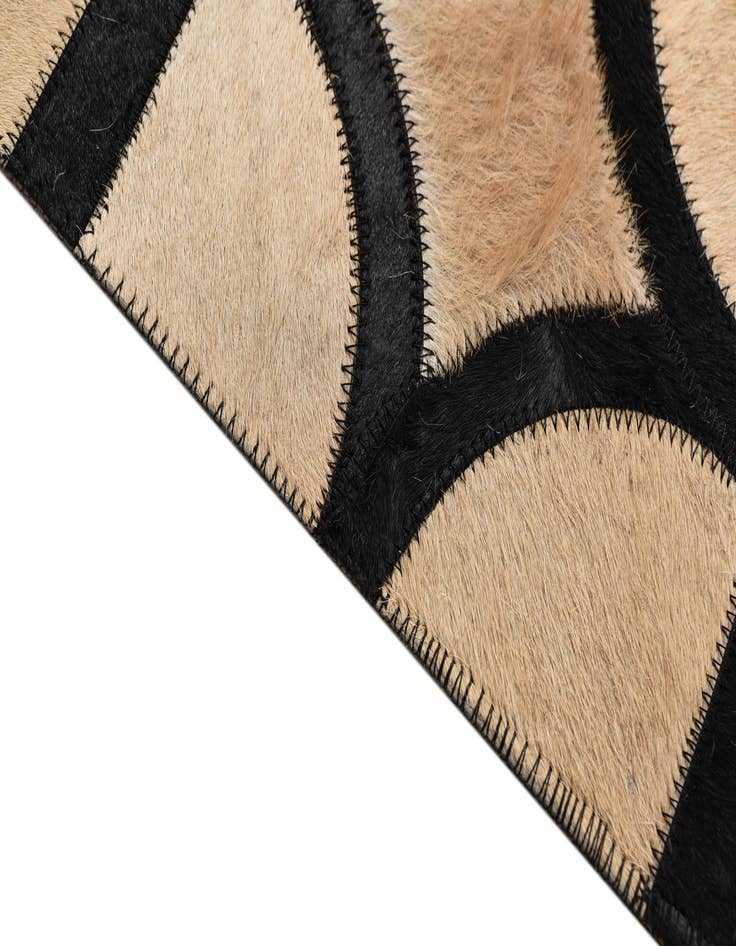 Detail image of  5' x 7' 10 Cowhide Rug