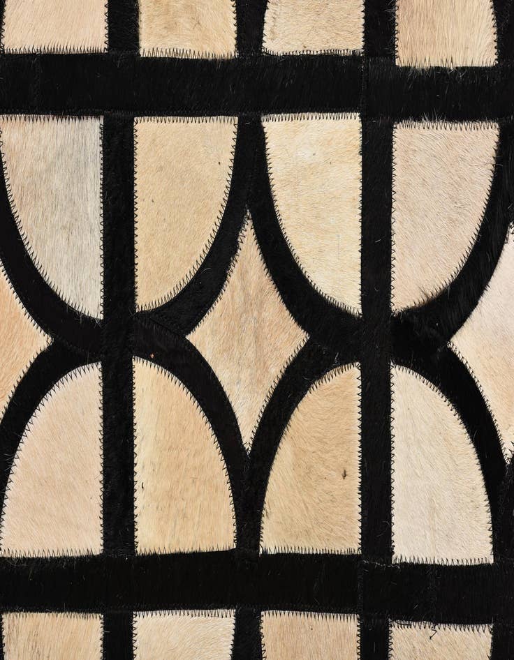 Detail image of  5' x 7' 10 Cowhide Rug