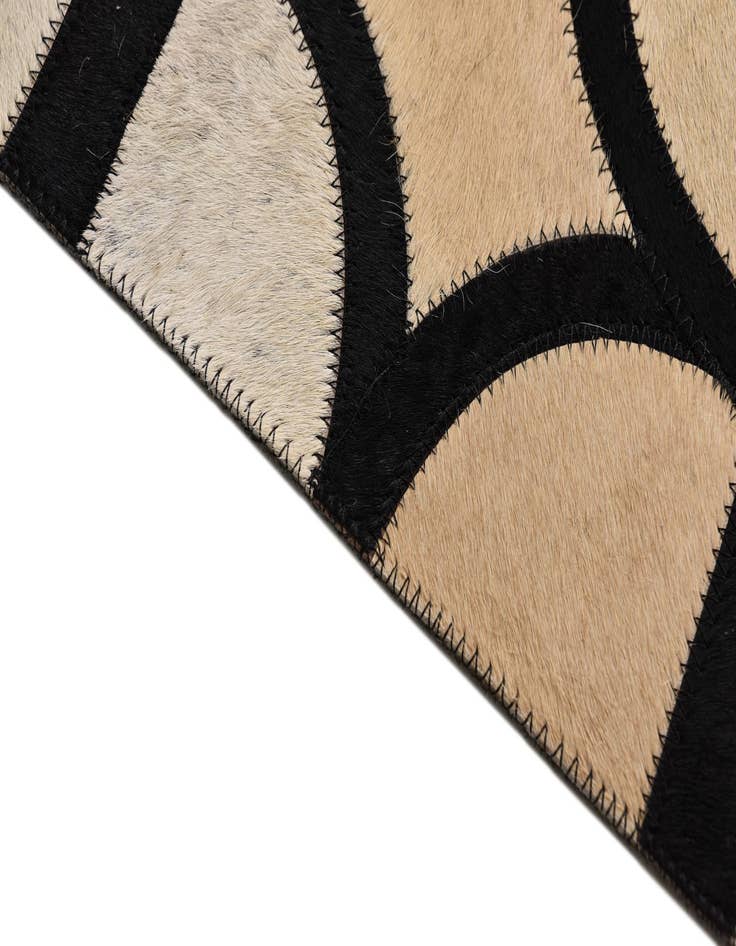 Detail image of  5' x 7' 10 Cowhide Rug
