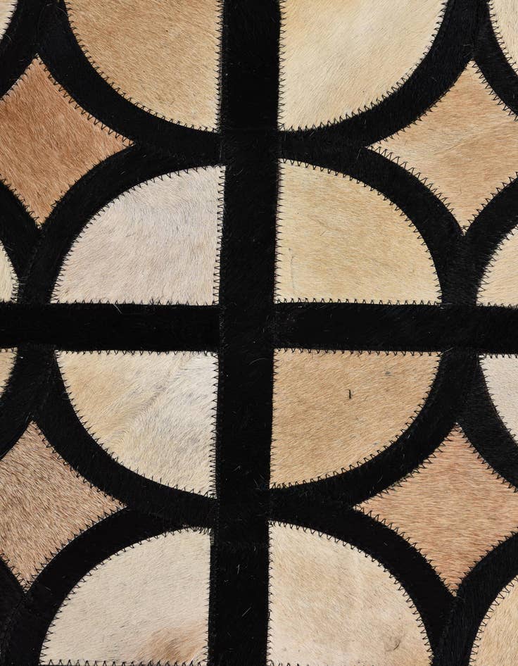 Detail image of  5' x 7' 10 Cowhide Rug