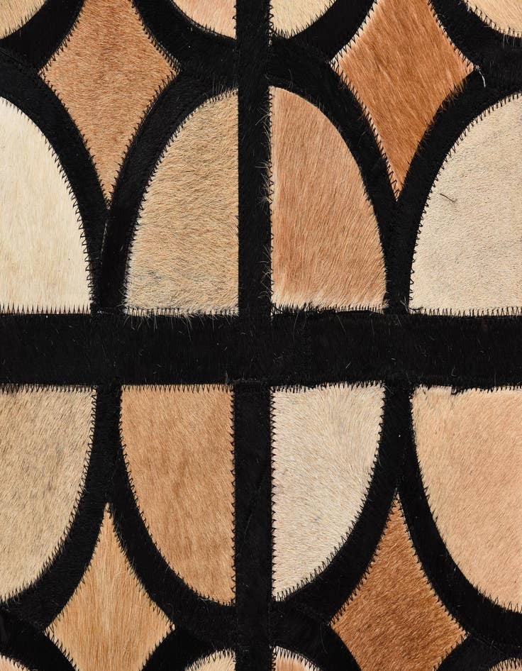 Detail image of  5' x 7' 10 Cowhide Rug