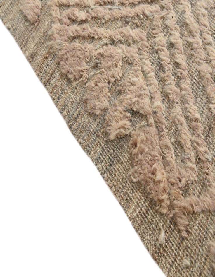 Detail image of  8' x 10' 4  Hand Knotted Darya Wool Rug