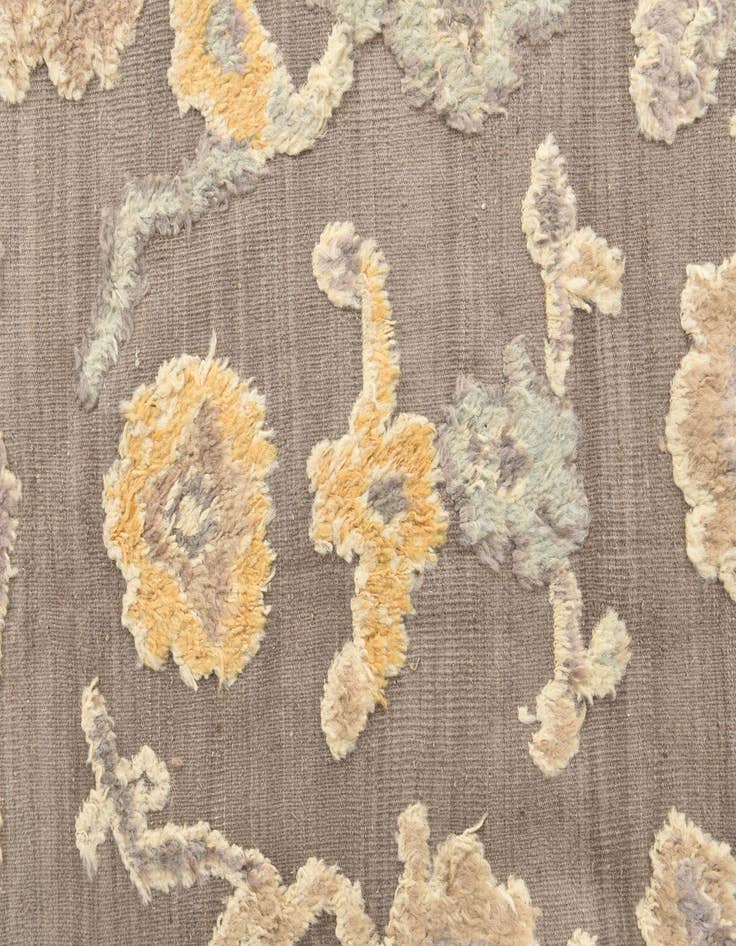 Detail image of  8' 2 x 10' 2  Hand Knotted Darya Wool Rug