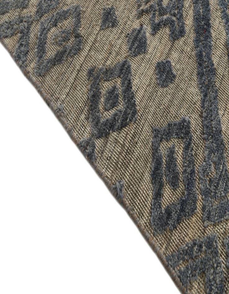 Detail image of  8' x 10' 1  Hand Knotted Darya Wool Rug
