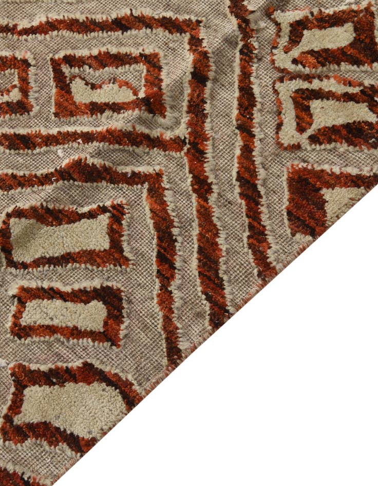Detail image of  8' x 10' 2  Hand Knotted Darya Wool Rug