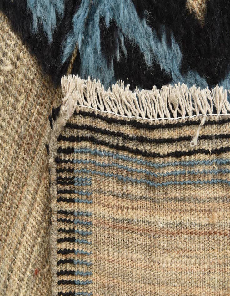 Detail image of  4' 10 x 7' 1  Hand Knotted Darya Wool Rug