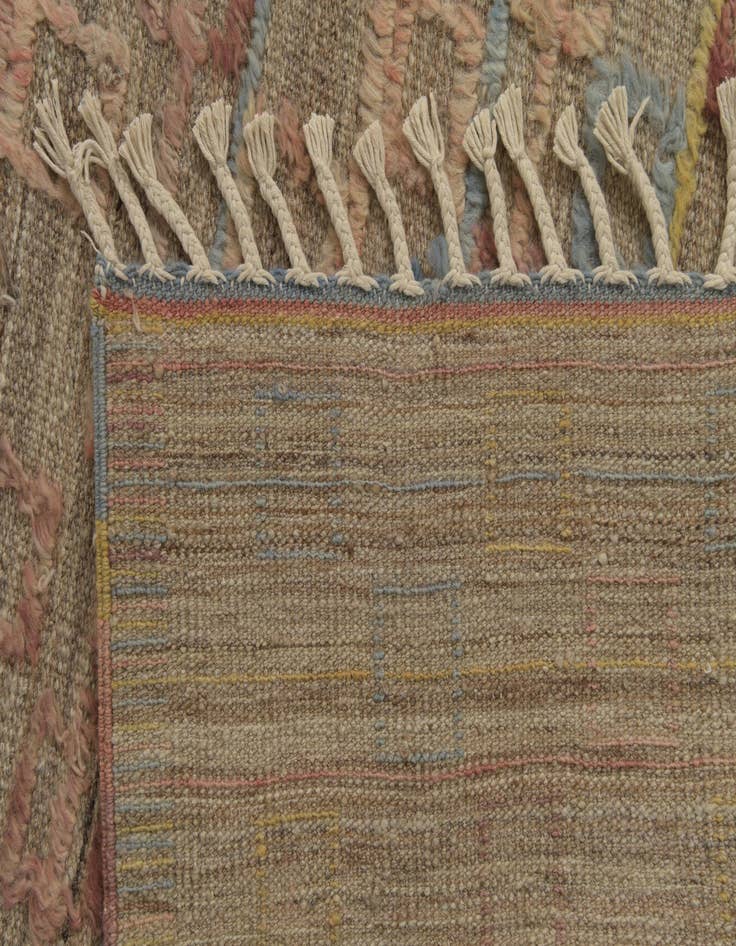 Detail image of  6' 5 x 9' 9  Hand Knotted Darya Wool Rug