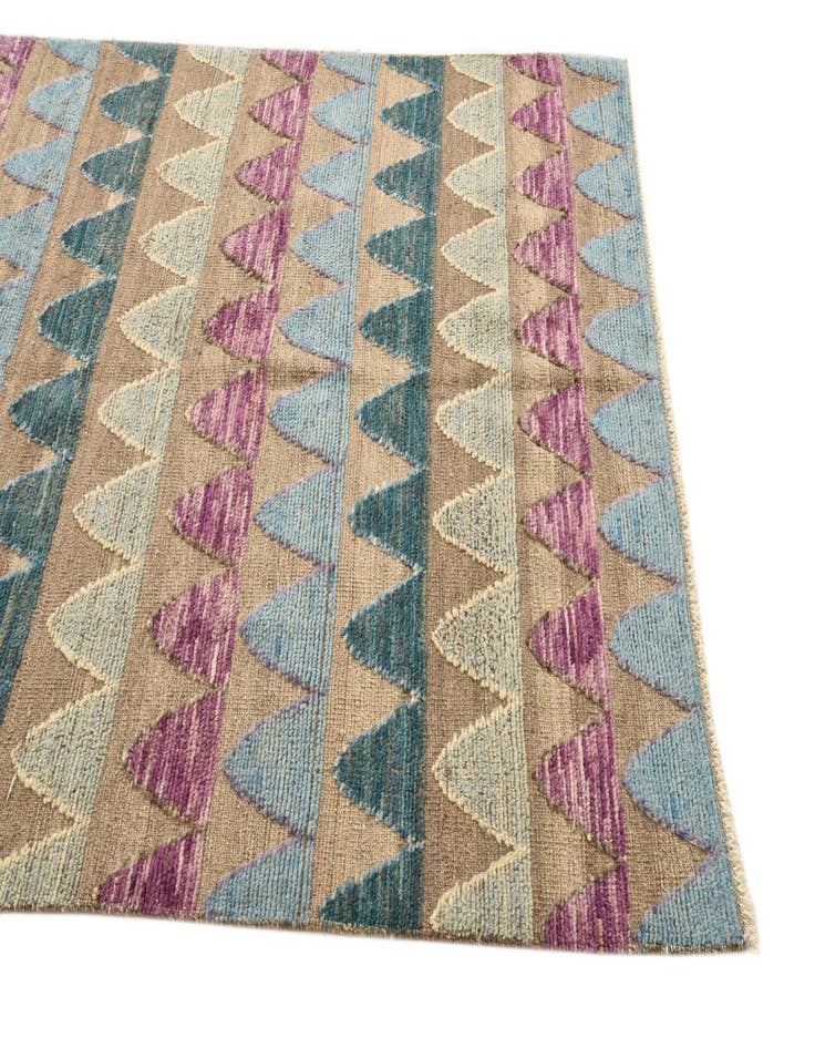 Detail image of  5' x 7'  Hand Knotted Darya Wool Rug
