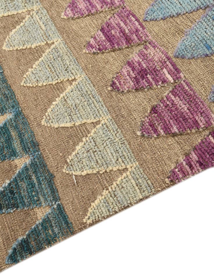 Detail image of  5' x 7'  Hand Knotted Darya Wool Rug