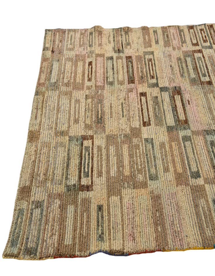 Detail image of  5' x 7' 8  Hand Knotted Darya Wool Rug