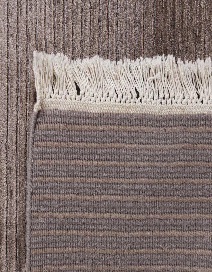 Detail image of  8' 2 x 11' 6  Hand Knotted Darya Wool Rug