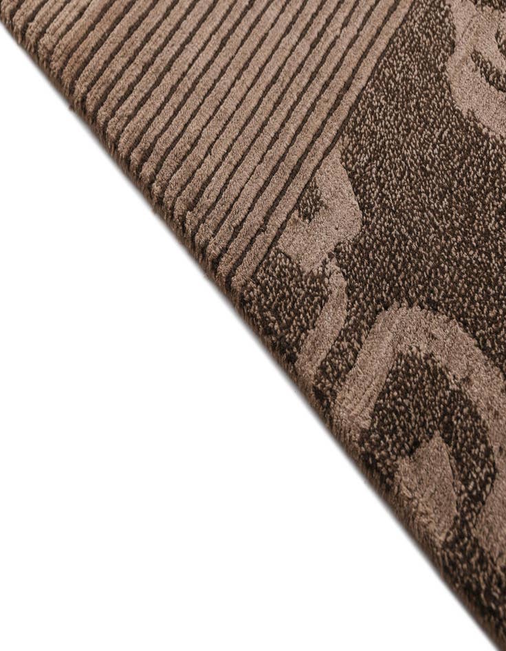 Detail image of  6' 9 x 10' 2  Hand Knotted Darya Wool Rug